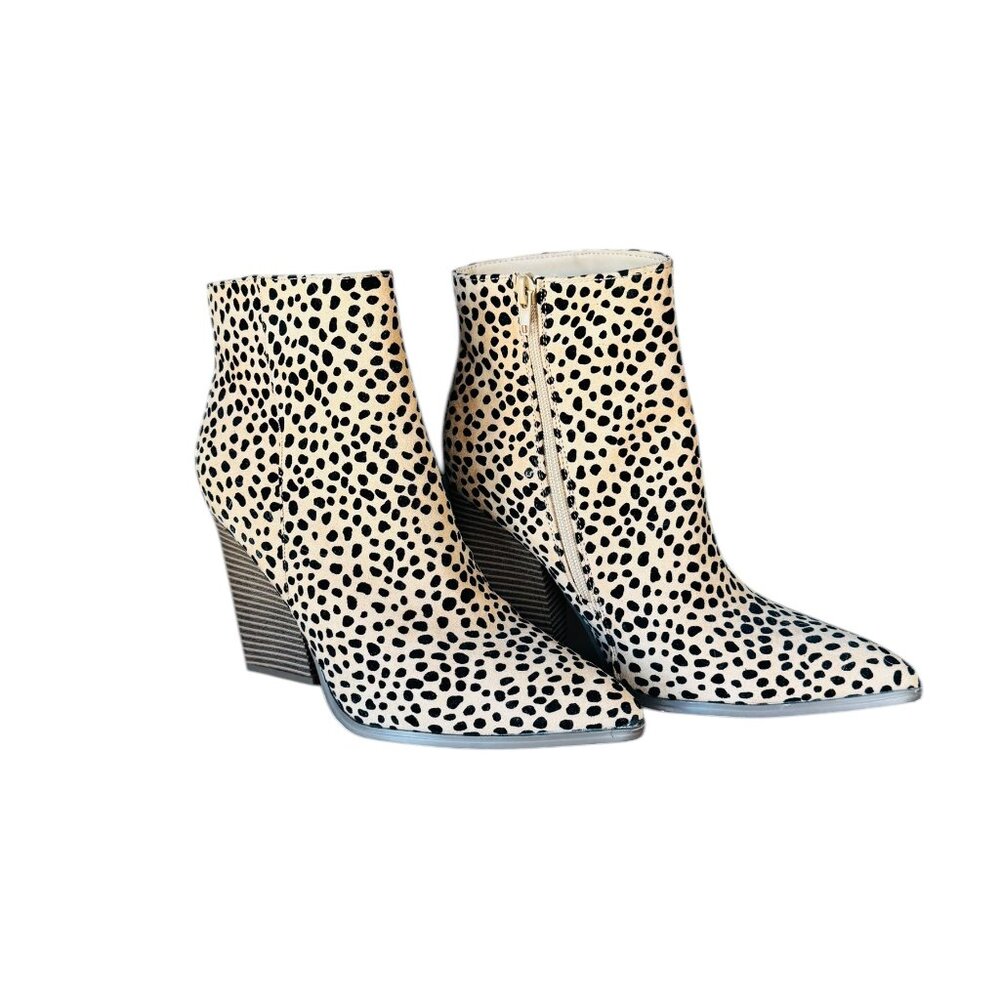 Spotted Animal Print Block Heel Ankle Boot. Size 8 1/2 Just Fab Beige and Black
